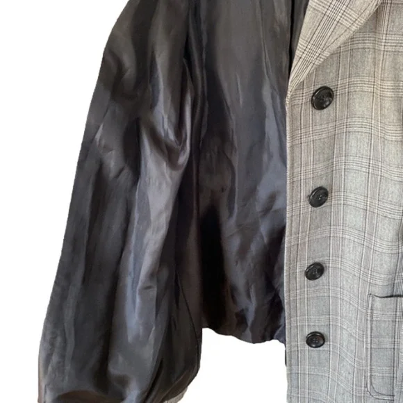 Reitmans Grey Black and White Buttoned & Belted Jacket Blazer, Size 13 - Picture 13 of 14